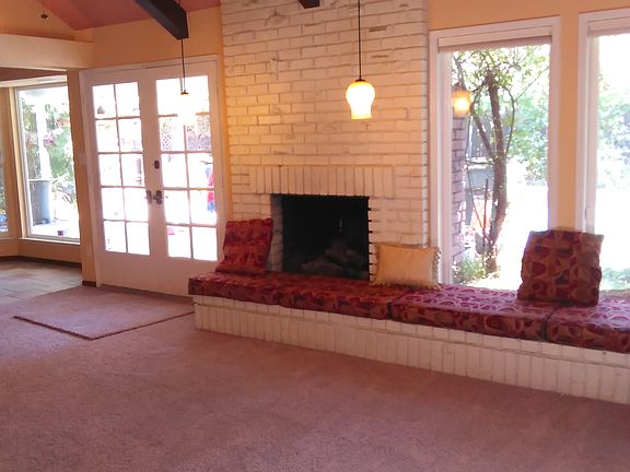 3rd image of 8826 N Ione Ave