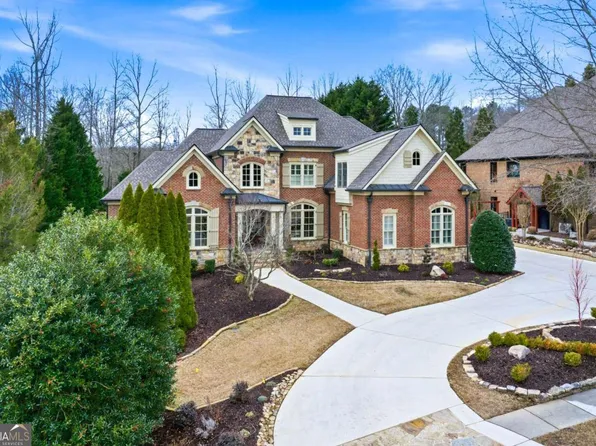 2294 Weeping Oak Dr, Braselton, GA 30517