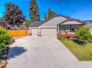 841 SW 23rd Ct, Redmond, OR 97756