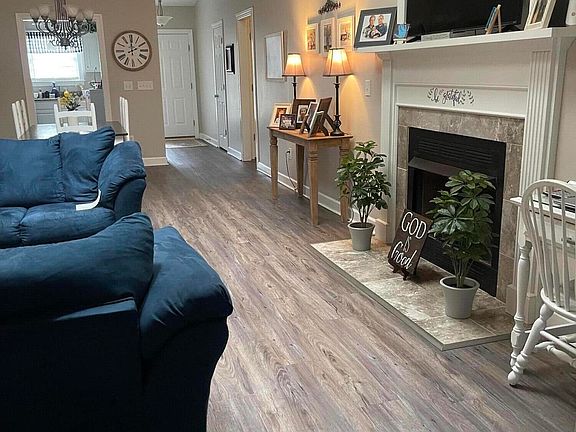 3rd image of 3111 Fox Run Drive