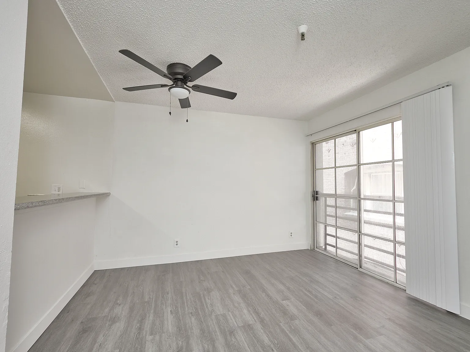 1 bed, 650 sqft, $1,695 — Photo 4