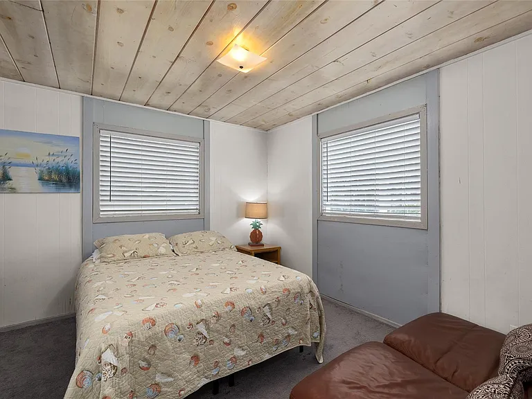 2615 Gulf Blvd #NW — Photo 8