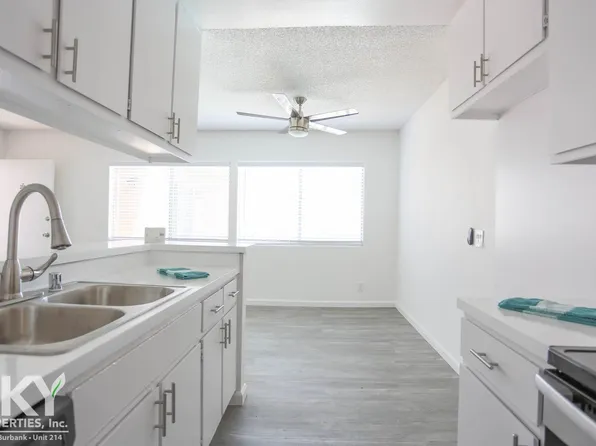Tarzana West Apartments