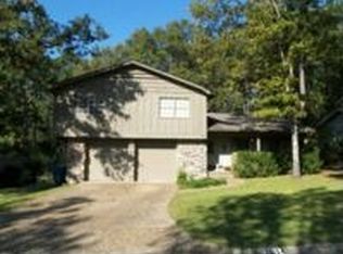 2614 Millbrook Rd, Little Rock, AR 72227