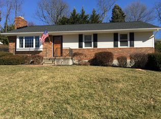 1032 Saxon Hill Dr, Cockeysville, MD
