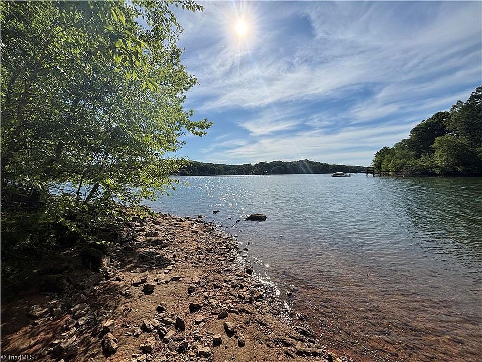 1st image of 145 Beacon Ridge Dr #13