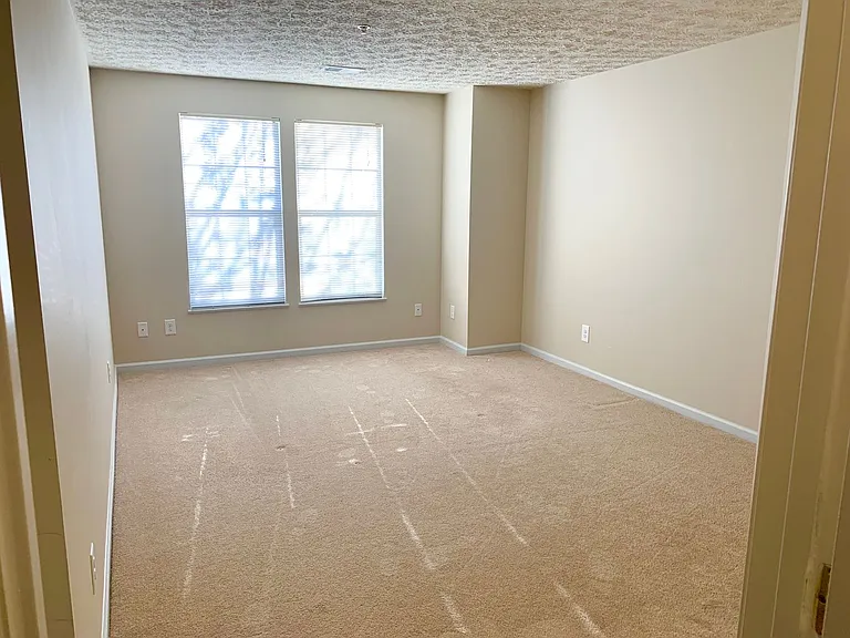 2450 Apple Blossom Ln #301 — Photo 18
