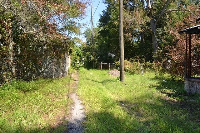 2nd image of 1814 Norwich Street Ln