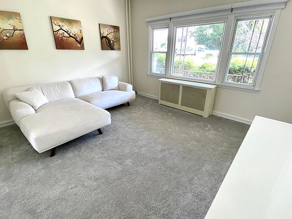 4th image of 381 Palmer Ave APT 1