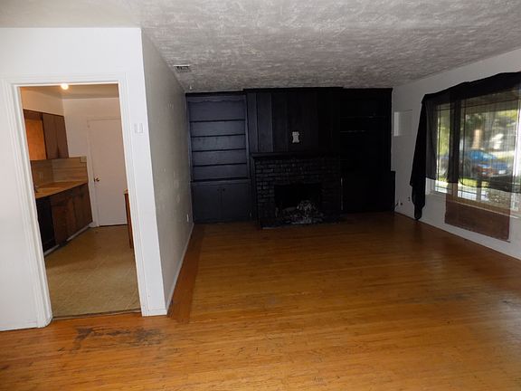 5th image of 4500 38th Ave