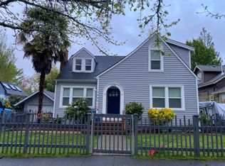 2242 Harris St, Eugene, OR 97405