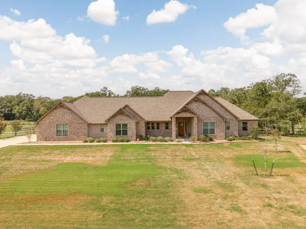 10147 Albert Dr, Iola, TX 77861
