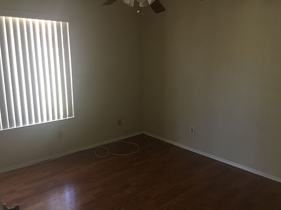 3rd image of 11025 W Poinsettia Dr