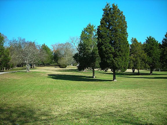 400 ft road frontage