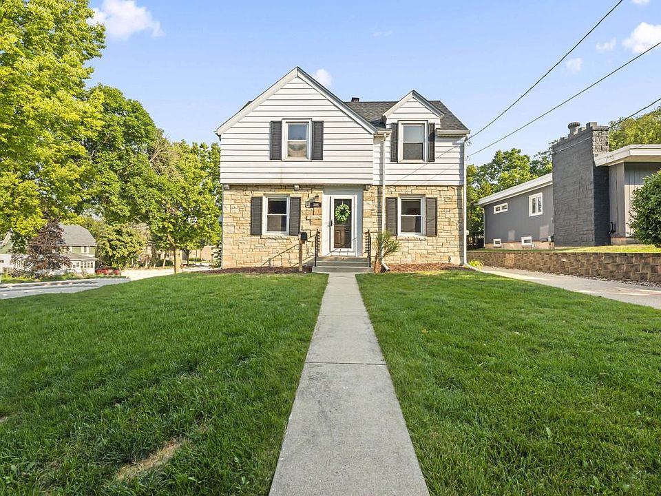 1st image of 304 Prospect AVENUE