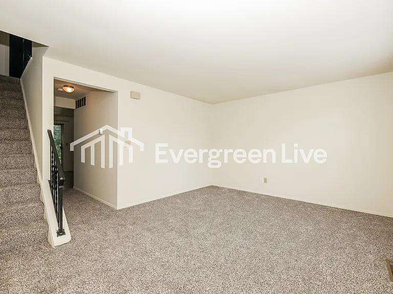 7975 Mount Hood — Photo 3