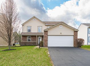 657 Sleigh Ct, Pataskala, OH 43062