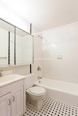 Rented by Mirador Real Estate | media 33