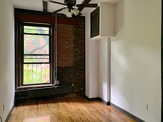 Rented by PocketBroker Inc