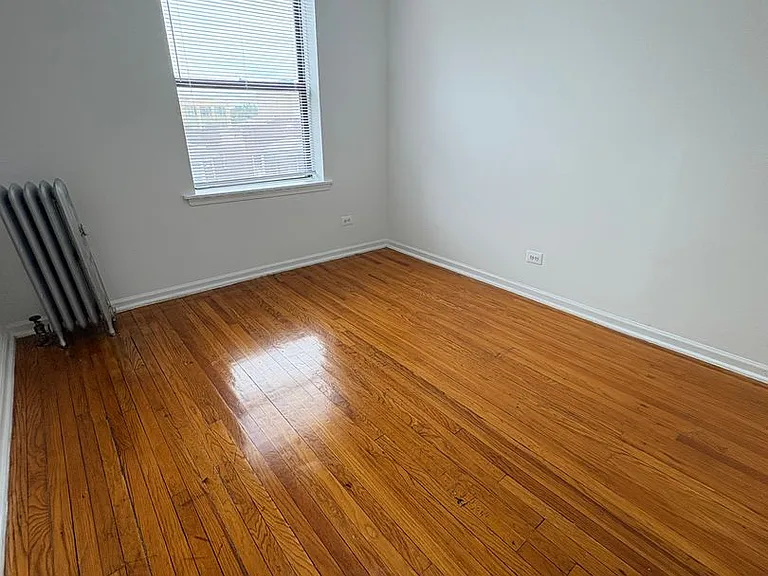 4945 W Monroe St — Photo 10