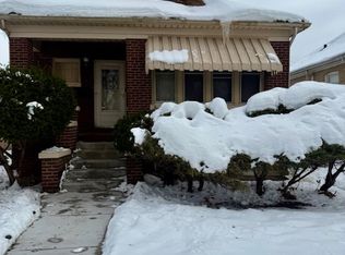 907 S 10th Ave, Maywood, IL