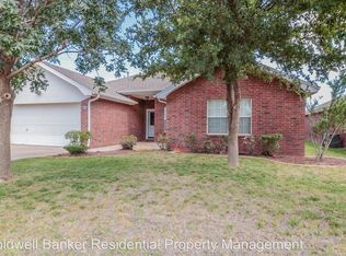 6704 6th St, Lubbock, TX 79416