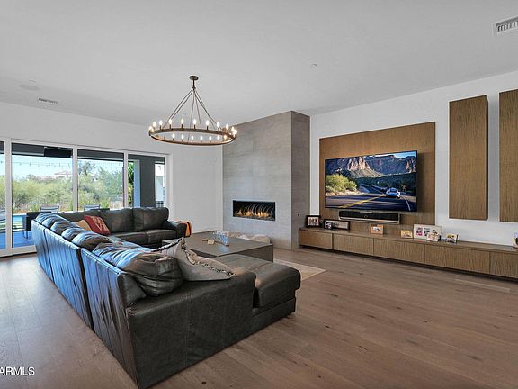 4th image of 27330 N 69TH Street