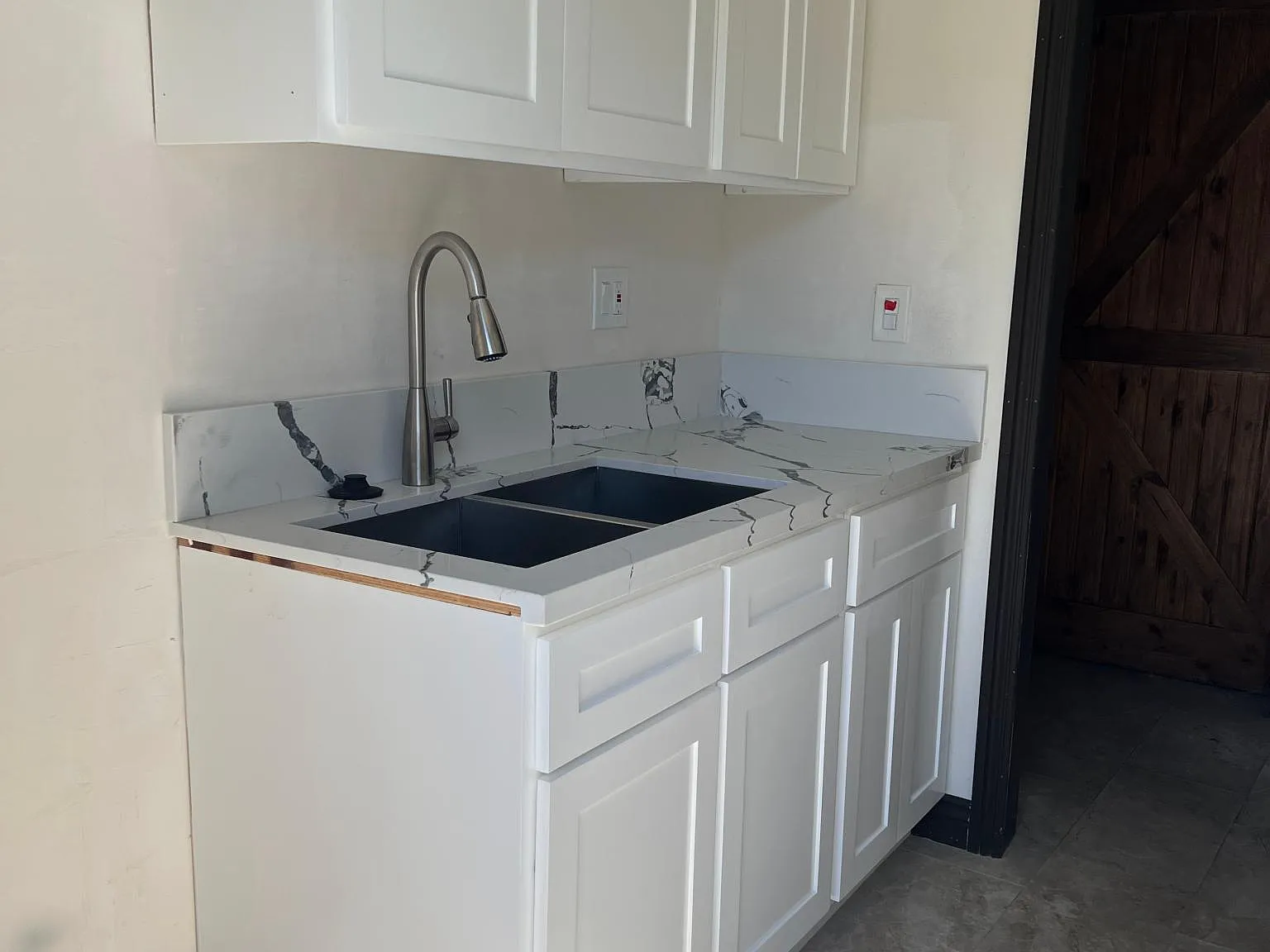 12717 Waldorf Dr — Photo 3