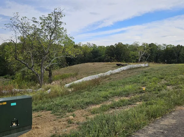 6 Aberdeen Dr, Ona, WV 25545