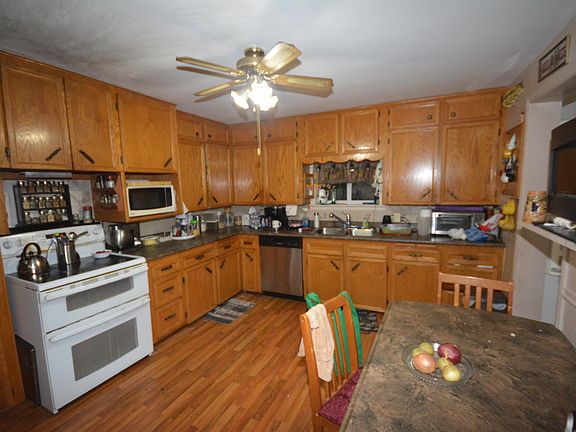 4th image of 563 Herring Cove Rd