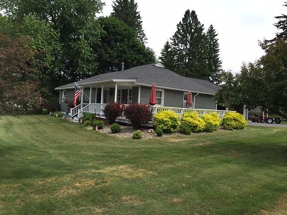 2nd image of 115 Robinson Ave