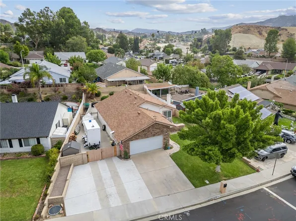 20755 Benz Rd, Santa Clarita, CA 91350
