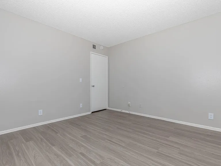 Sienna Heights — Photo 36
