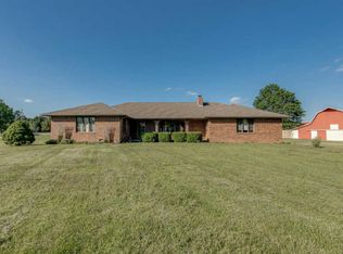 7 Camelot Ln, Buffalo, MO 65622