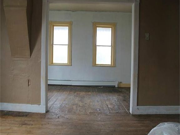 2nd image of 310 Michigan Ave