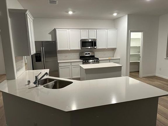 2nd image of 9821 Wild Prairie Way
