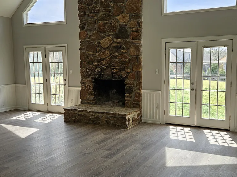 5465 Cedar Ridge Dr — Photo 4