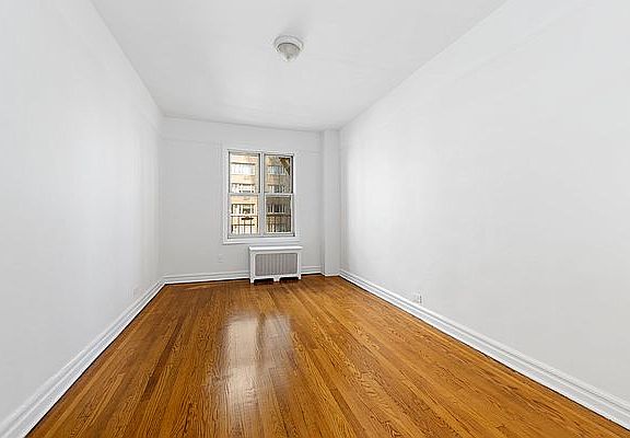 4th image of 200 E 63rd St APT 5A