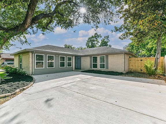 3rd image of 3110 Sand Reef Lane