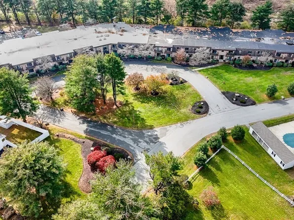 147 Sylvan St APT 1B, Danvers, MA 01923