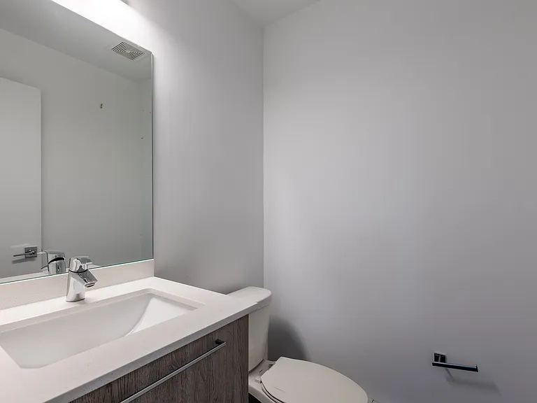 7621 N Sheridan Rd #1 — Photo 11