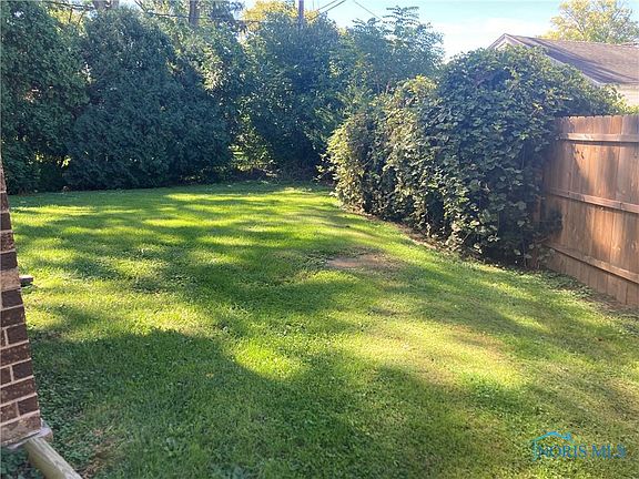 5th image of 105 River Ln