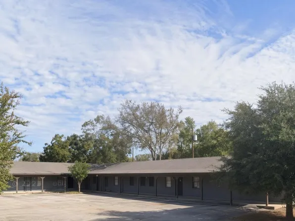 908 Emile St #10, Bastrop, TX 78602