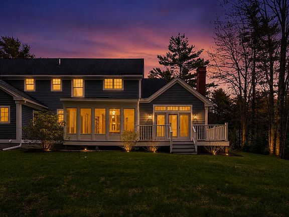 3rd image of 7 Saddle Way