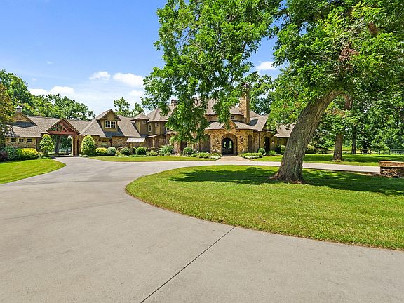 3rd image of 7402 Kelsey Ln