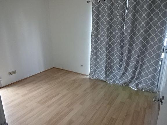4th image of 731 Amana St APT 804