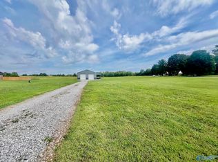 930 Mulberry Rd, Hazel Green, AL 35750