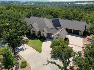 509 Cimmarron Bay Dr, Runaway Bay, TX 76426
