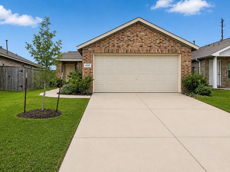 4343 Palmetto Grove Ln