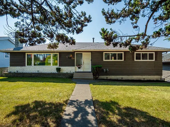 50 10th Ave E, New Westminster, BC V3L 4R5